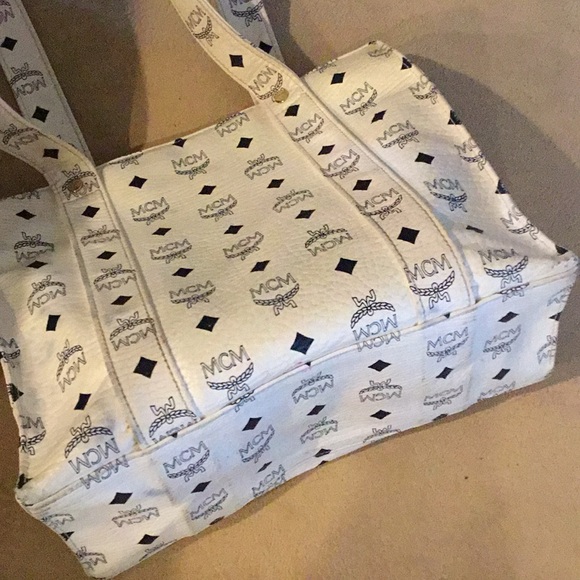 MCM Bag - Picture 2 of 13